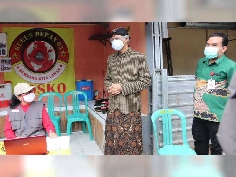 Gubernur Jateng Ganjar Pranowo Tinjau Pelaksanaan Jogo Tonggo di Kecamatan Cepu, Blora