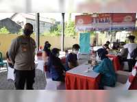 Polres Bojonegoro dan Polsek Jajaran Masih Layani Vaksinasi Corona
