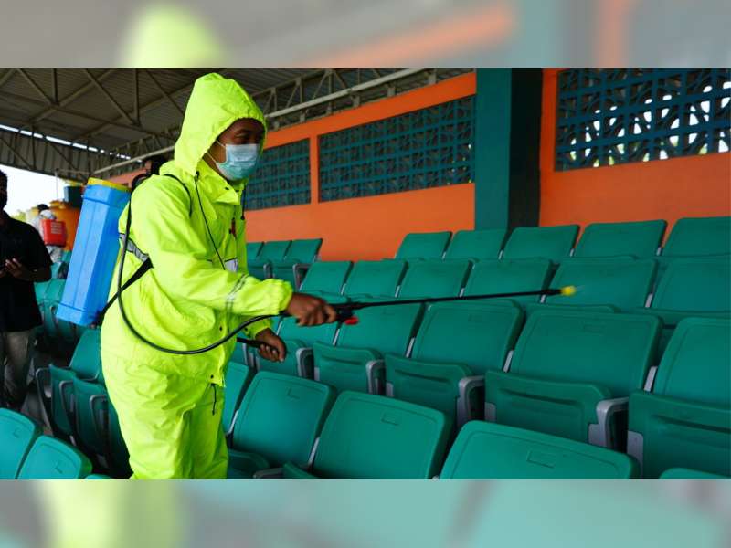 Tekan Penyebaran COVID-19, Tim Gugus Tugas Bojonegoro Lakukan Penyemprotan Disinfektan