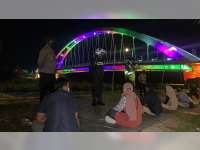 Hari Pertama PPKM Darurat, Aparat Gabungan Bubarkan Kerumunan Warga di Kota Bojonegoro