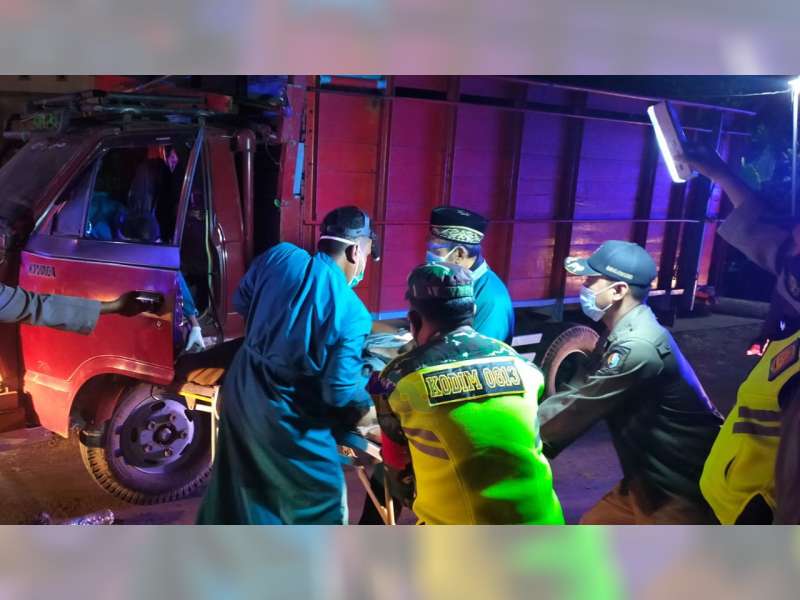 Warga Bojonegoro Meninggal Dunia Saat Kemudikan Truknya di Jalan Raya Bubulan