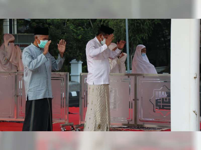 PPKM Darurat, Bupati Bojonegoro Laksanakan Salat Iduladha di Halaman Rumah Dinas