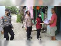 Polres Bojonegoro Kembali Salurkan Bantuan Paket Beras pada Warga Terdampak PPKM