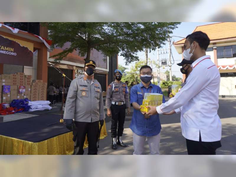Polres Bojonegoro Terima Bantuan Vitamin dari PT Bintang Toedjoe