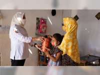 Bupati Bojonegoro Pantau Pelaksanaan Program Santunan Rantang Kasih Moe bagi Lansia