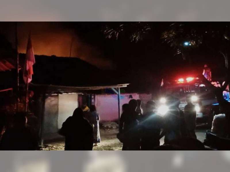 Diduga Korsleting Listrik, Pabrik Kerupuk di Padangan, Bojonegoro, Terbakar, Kerugian Rp 200 Juta