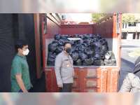 Pengusaha Blitar Beri Bantuan Warga Terdampak COVID-19 Melalui Polres Bojonegoro