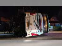 Hendak Menyeberang, Pengendara Motor di Bancar, Tuban, Tewas Tertabrak Bus