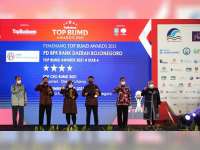 PD BPR Bojonegoro Raih Penghargaan Top BUMD Awards 2021