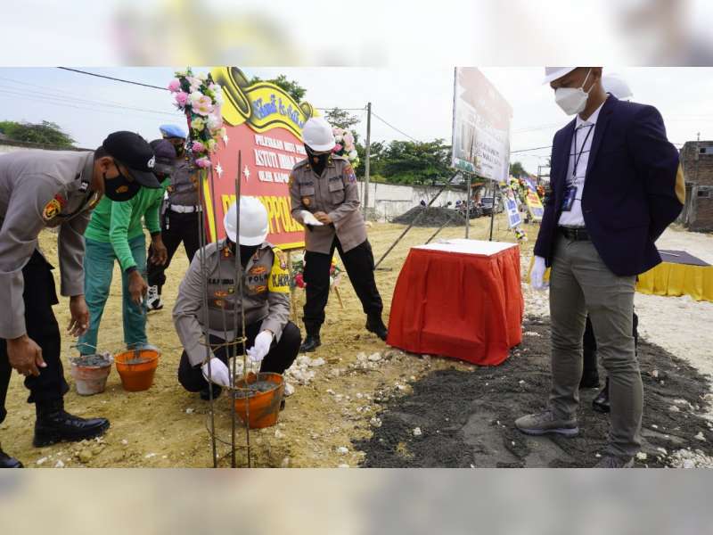 Kapolres Bojonegoro Laksanakan Peletakan Batu Pertama Pembangunan Astuti Indah Residence