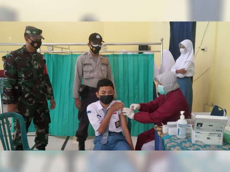 Polsek Sumberrejo, Bojonegoro, Kembali Gelar Vaksinasi Corona bagi Pelajar dan Santri