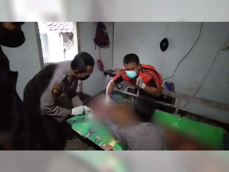 Pria di Sukosewu, Bojonegoro, Meninggal Dunia Tersengat Listrik dari Gitar yang Dimainkan