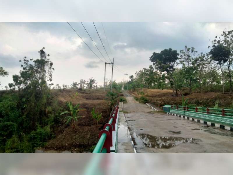 Puluhan Tahun Menunggu, 59 KK di Dusun Kedung Maor, Bojonegoro, Dapat Aliran Listrik