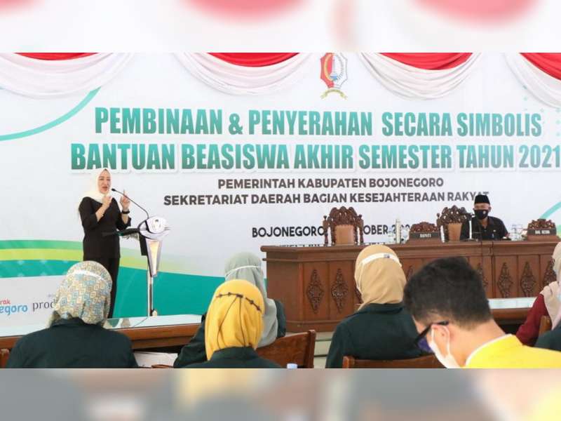 Pemkab Bojonegoro Kembali Salurkan Bantuan Beasiswa untuk Mahasiswa Tingkat Akhir
