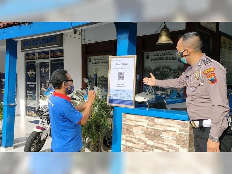 Pelayanan di Sat Lantas Polres Blora Kini Wajib Menggunakan Aplikasi PeduliLindungi