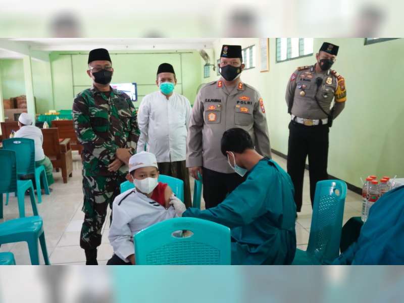 Kapolres Bojonegoro Harap Semua Pihak Dukung Percepatan Vaksinasi