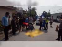 Kecelakaan di Depan Mapolsek Kalitidu, Bojonegoro, Pengendara Motor Tewas Terlindas Truk