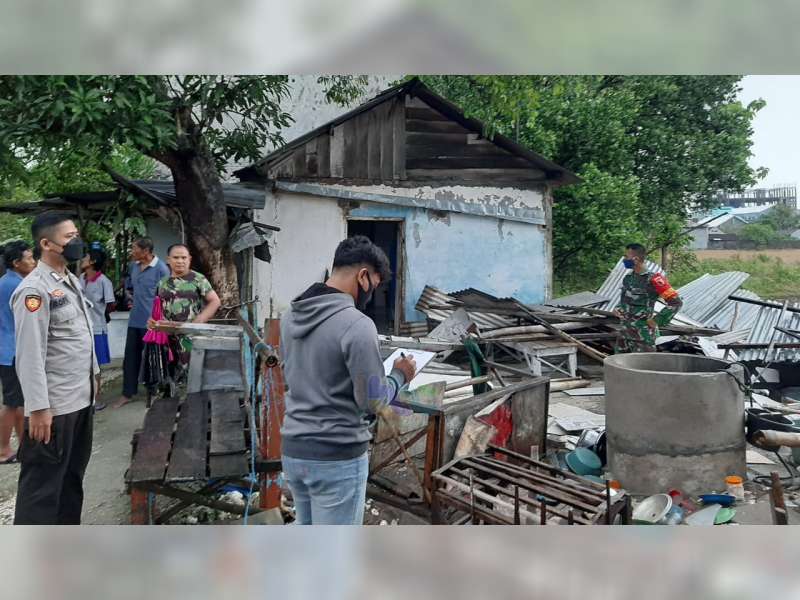 Diterjang Angin, Rumah Warga Sumberrejo, Bojonegoro, Roboh