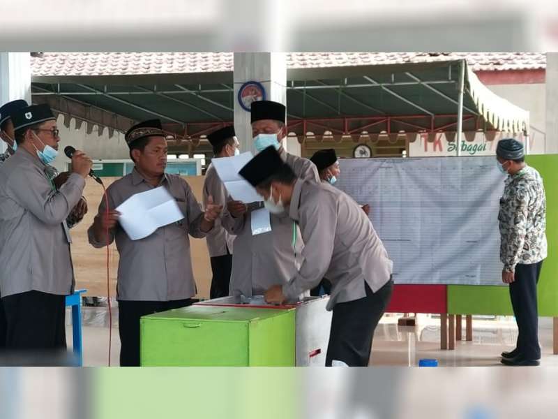 Proses Pemungutan Suara Pilkades PAW Desa Wotan, Sumberrejo, Bojonegoro, Berjalan Aman