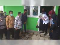 Bupati Bojonegoro Serahkan Program Bedah Rumah 'Aladin' di Kecamatan Dander