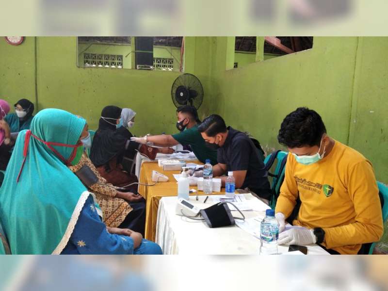 Polres Bojonegoro Gelar Vaksinasi COVID-19 Massal bagi Karyawan Pabrik Rokok