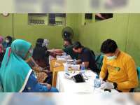 Polres Bojonegoro Gelar Vaksinasi COVID-19 Massal bagi Karyawan Pabrik Rokok