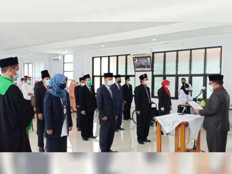 15 Pejabat di Lingkungan Kantor Kemenag Tuban yang Baru Dimutasi, Resmi Dilantik
