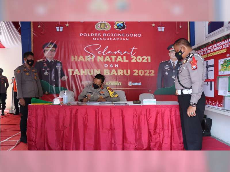 Kapolres Bojonegoro Pantau Pos Pengamanan Operasi Lilin Semeru 2021