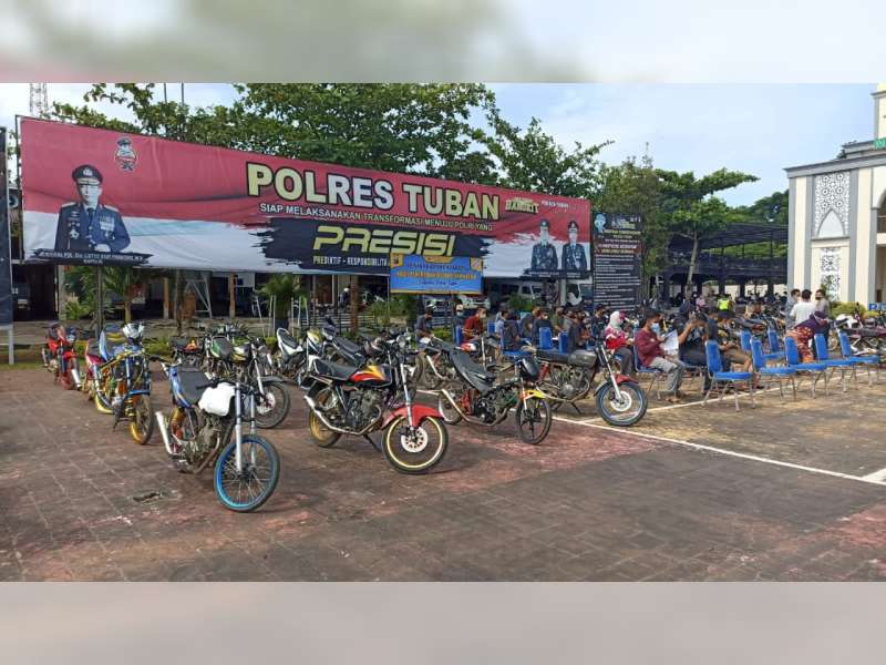 Terjaring Razia Gunakan Knalpot Brong saat Malam Tahun Baru, 77 Motor di Tuban Dikembalikan