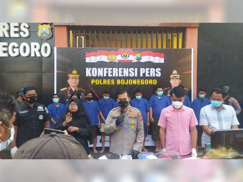 Polres Bojonegoro Tangkap 9 Tersangka Kasus Pengeroyokan, 5 Orang Masih ...