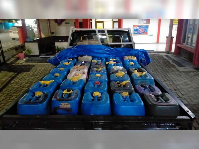 Usai 6 Orang di Cepu Tewas Akibat Pesta Miras, Polisi Blora Sita Ratusan Liter Miras