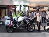 Optimalkan Kinerja Anggota, Kapolres Bojonegoro AKBP Muhammad Cek Kendaraan Dinas