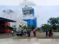 Asap Tebal Muncul dari PLTU Tanjung Awar-awar Tuban