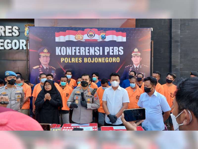 Polres Bojonegoro Berhasil Ungkap 16 Kasus Narkoba dengan 18 Orang Tersangka