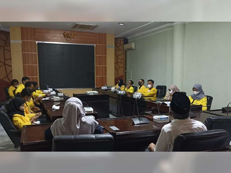 Universitas Terbuka Tuban Ditutup, Puluhan Mahasiswa Minta Kejelasan di DPRD