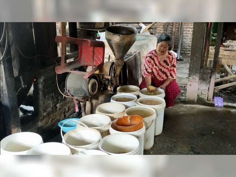 Produsen Tahu di Bojonegoro Keluhkan Kanaikan Harga Kedelai yang Tak Kunjung Turun