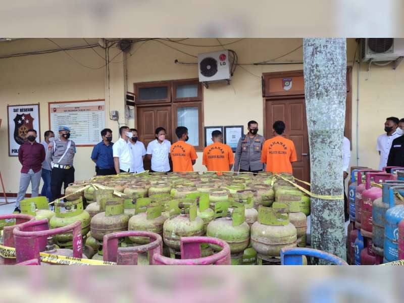 Polisi Blora Gerebek Rumah Pengoplosan Gas Elpiji, 3 Pelaku Diamankan