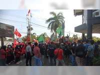 Ratusan Mahasiswa di Tuban Gelar Aksi Demo di Gedung DPRD, Berikut Ini Tuntutan Mereka