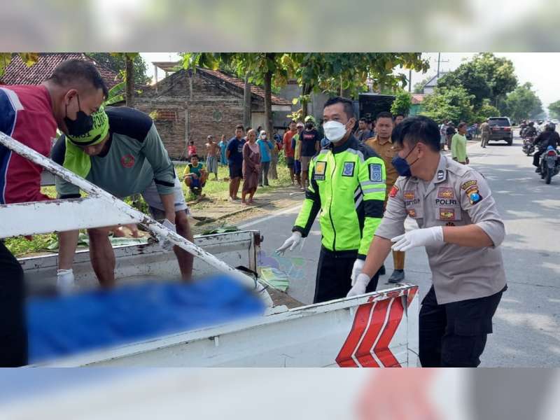 Truk Tabrak Motor di Kalitidu, Bojonegoro, Pengendara Motor Tewas di TKP