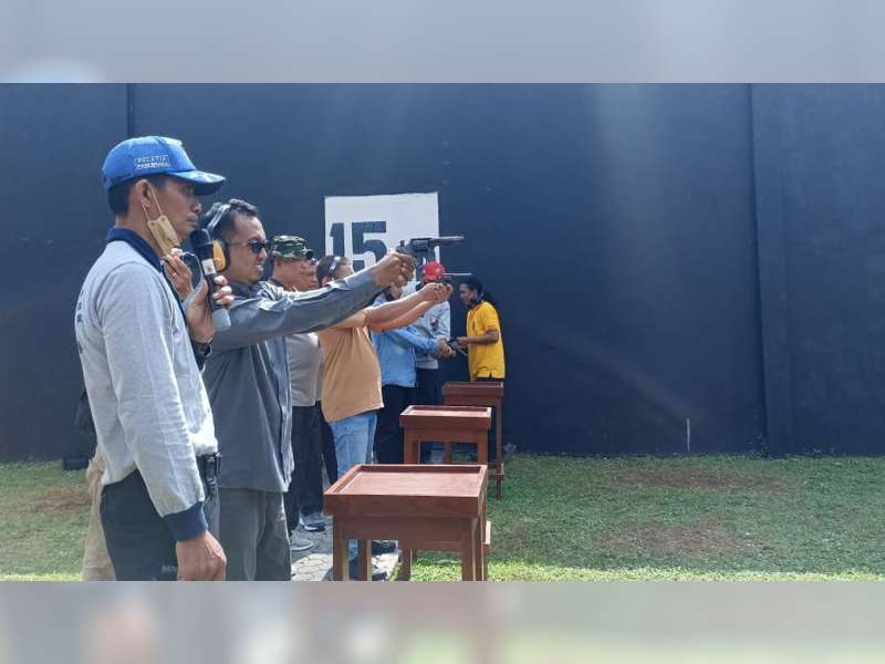 Peringati Hari Bhayangkara, Polres Tuban Gelar Lomba Menembak