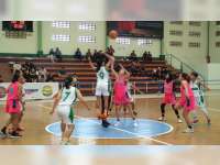 Tim Bola Basket Putri Bojonegoro Raih Kemenangan atas Bondowoso