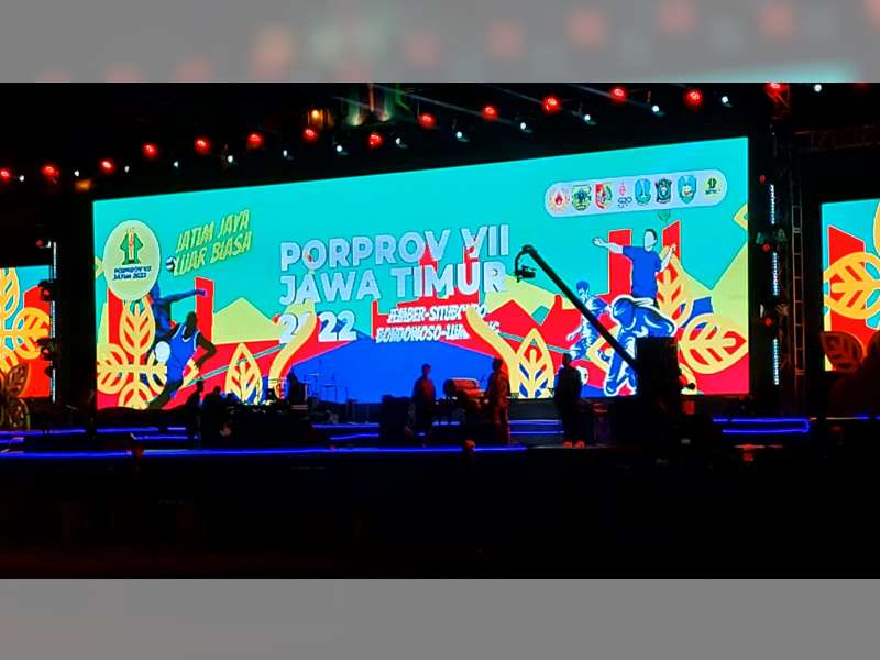 Gubernur Khofifah Indar Parawansa Buka Porprov Jatim 2022 di Jember