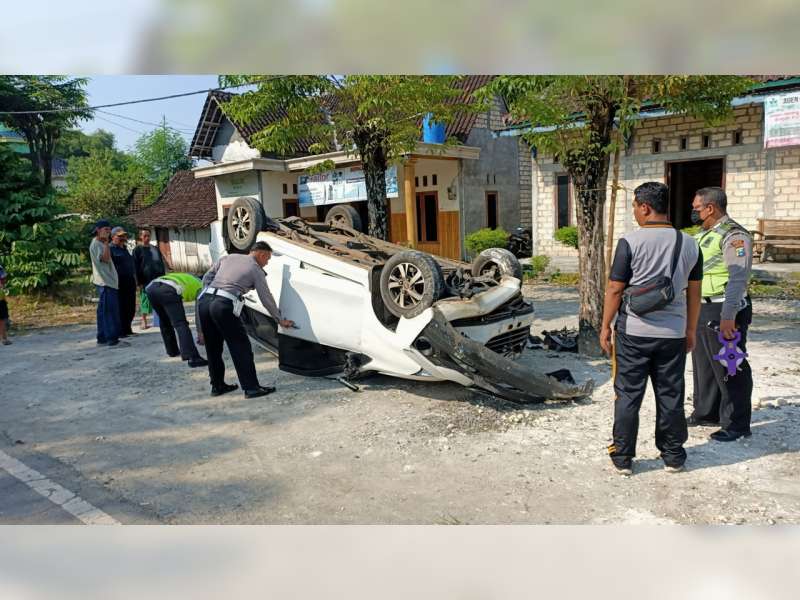 Hendak Pergi Dinas, Anggota Polres Tuban Tewas Tertabrak Mobil di Soko