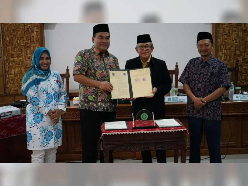 Unisnu Jepara Akan Bantu Pelatihan Ukir Kayu Jati untuk Warga Blora