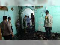 Diduga Akibat 'Bediang', Kandang dan Rumah Warga Baureno, Bojonegoro Terbakar