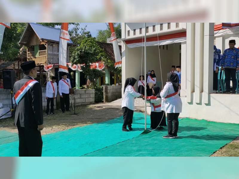 Peringati HUT Kemerdekaan RI, Penyandang Disabilitas di Bojonegoro Gelar Upacara Bendera