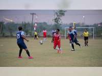 Pertandingan Sepakbola Persahabatan, Tim EMCL Mapu Imbangi Tim Muspika Gayam