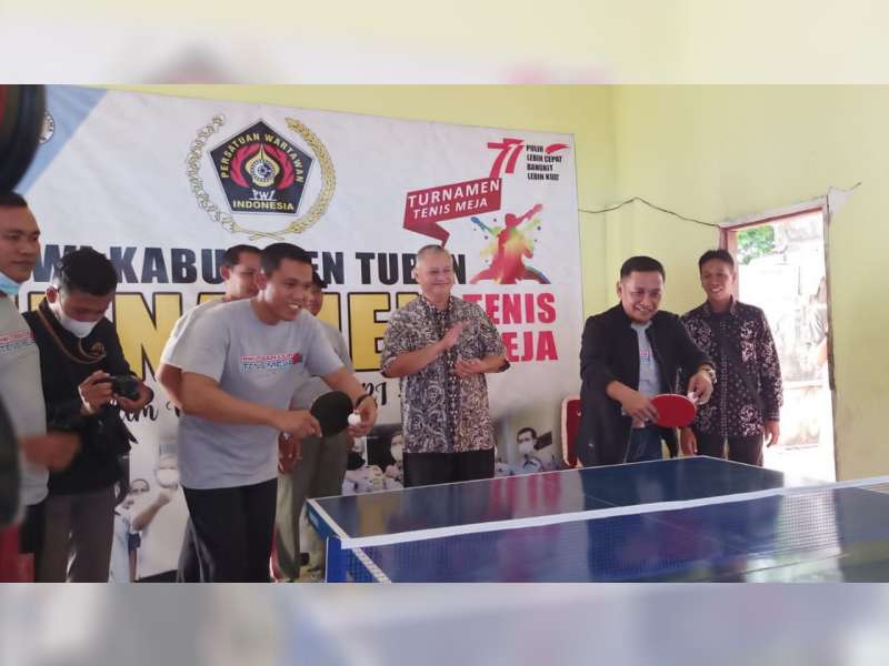 Peringati HUT Ke-77 Kemerdekaan RI, PWI Tuban Gelar Turnamen Tenis Meja
