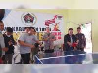 Peringati HUT Ke-77 Kemerdekaan RI, PWI Tuban Gelar Turnamen Tenis Meja