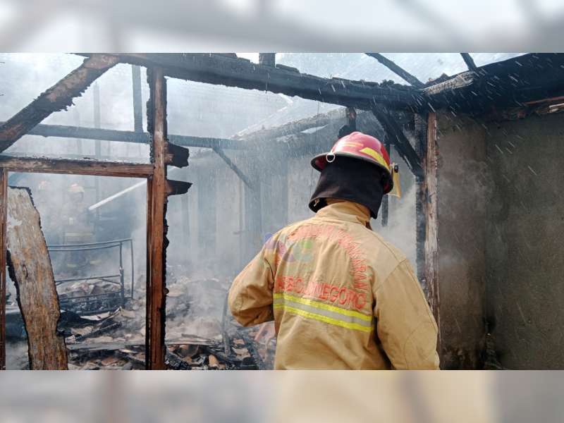 Dapur Milik Warga Bojonegoro Kota Hangus Terbakar, Kerugian Ditaksir Rp 35 Juta